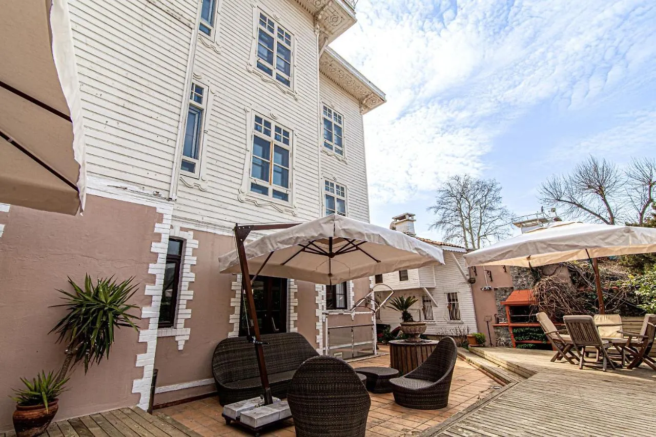 Appartamento Charming Studio In Historic Mansion In Beylerbeyi Provincia di Provincia di Istanbul